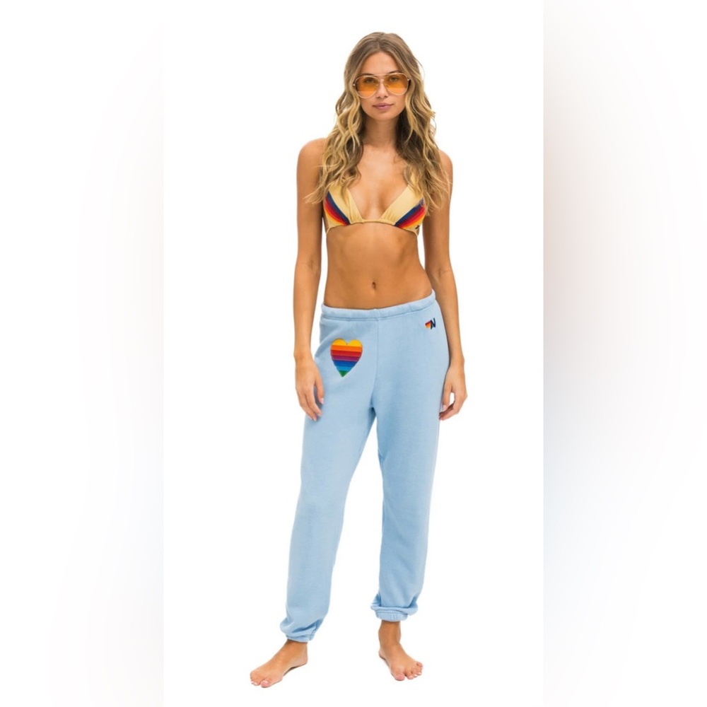 RAINBOW HEART STITCH SWEATPANTS - ICE